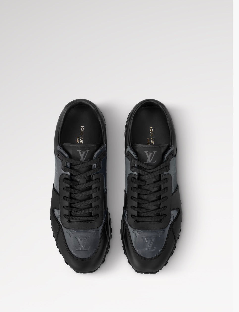 Louis Vitton Run away sneaker in black
